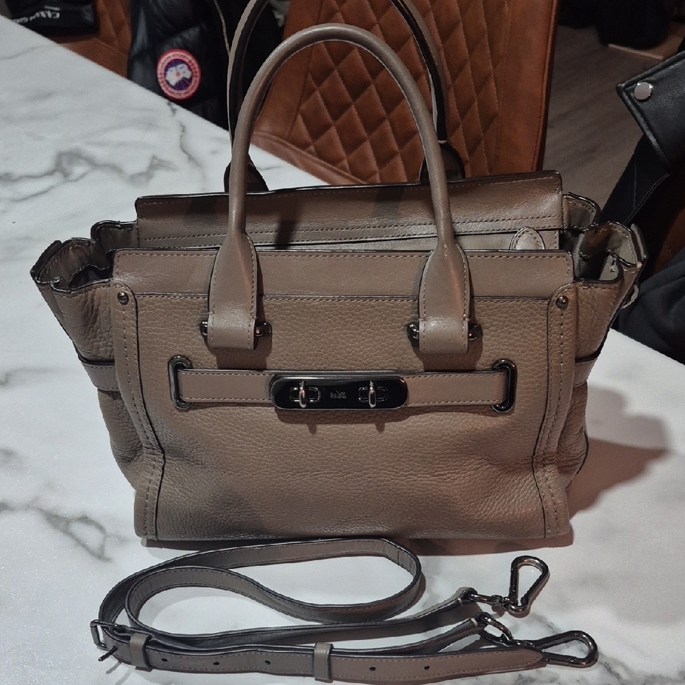 Coach Swagger 27 Satchel